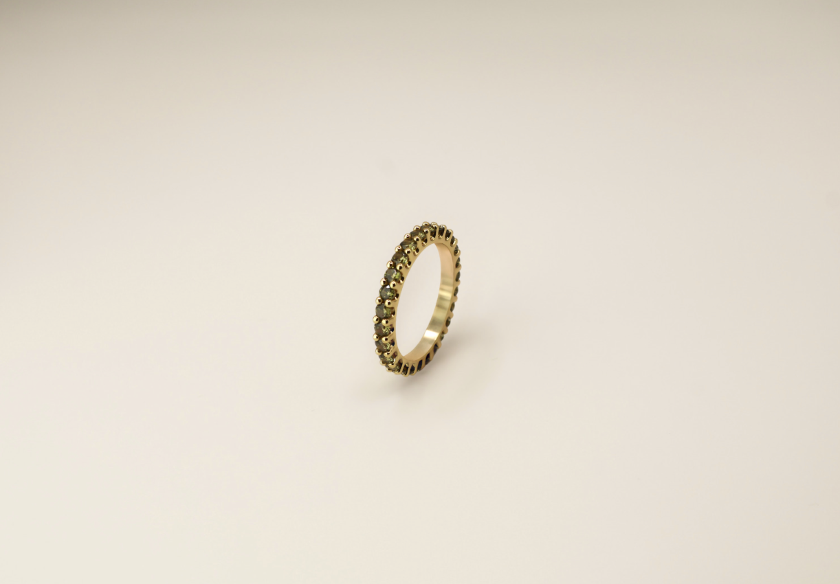 TINA RING PERIDOT UND GOLD